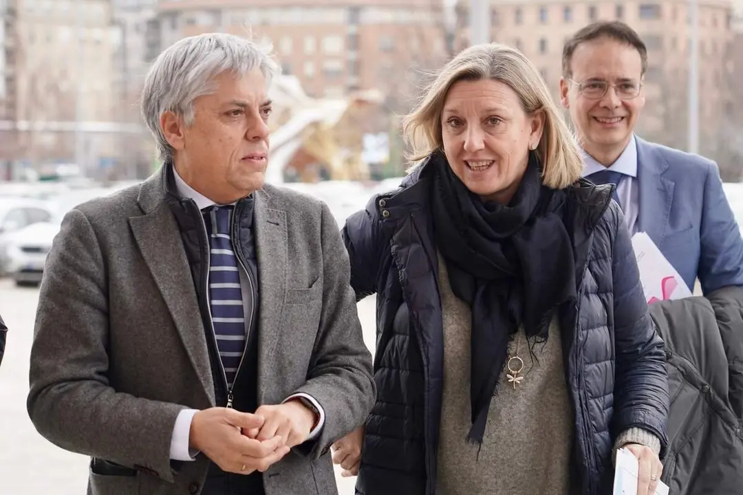 La vicepresidenta de la Junta y consejera de Familia e Igualdad de Oportunidades, Isabel Blanco, presenta la oferta de viajes del ''Club de los 60'' para 2026