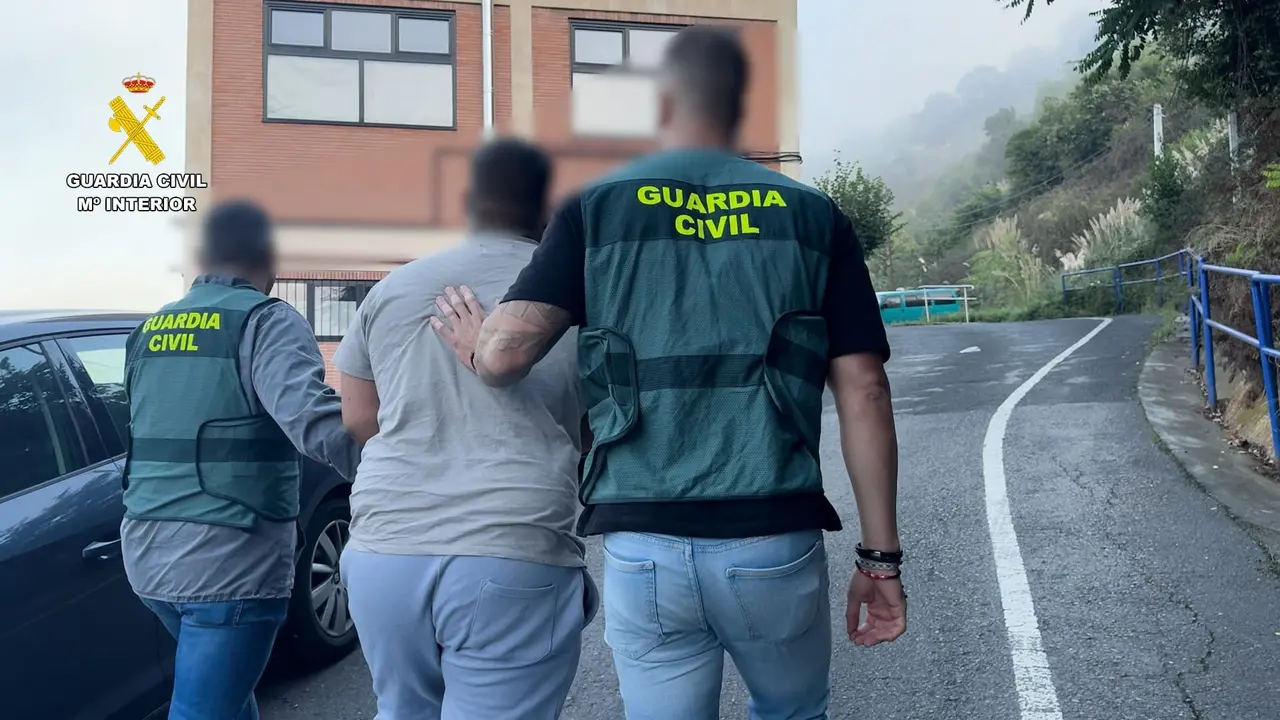 La Guardia Civil ha detenido a 19 personas en la operaci&oacute;n 'Magna-Vallis'. Foto: Guardia Civil.