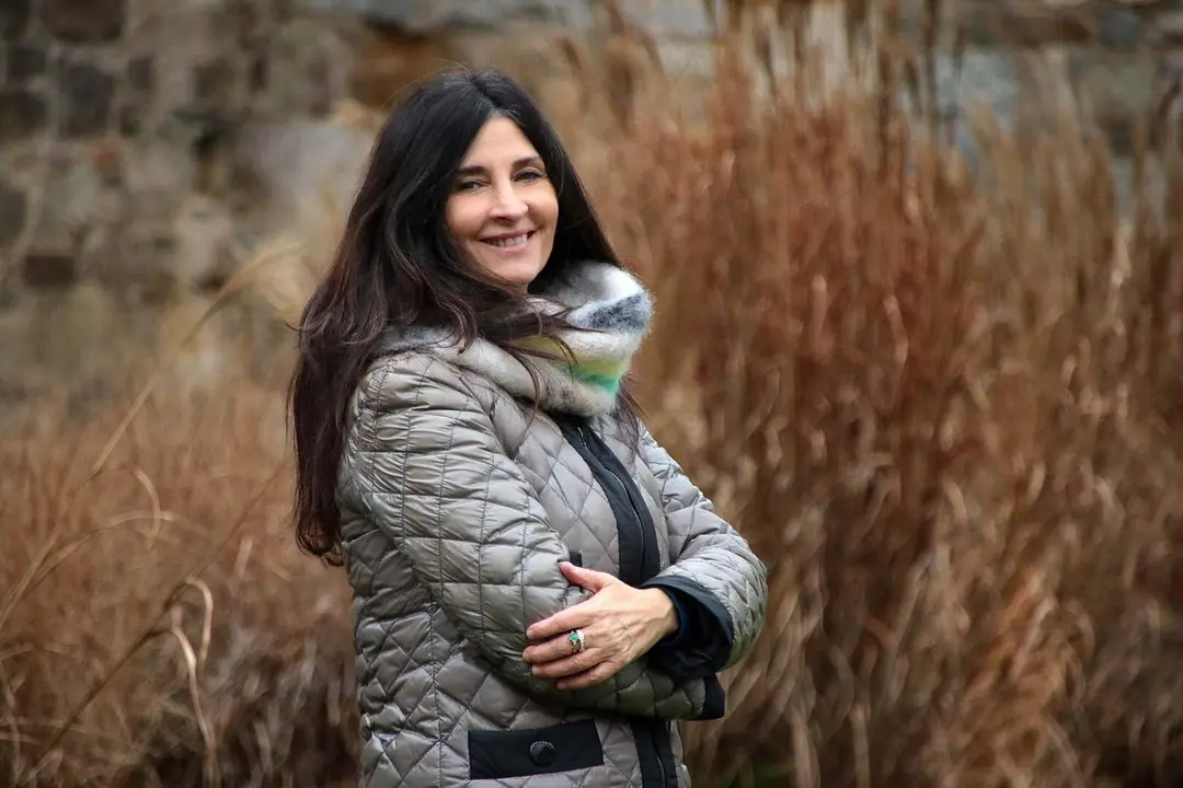 La periodista leonesa Cristina Fanjul publica su primera novela, "La isla de Garibaldi". Foto: Peio Garc&iacute;a.