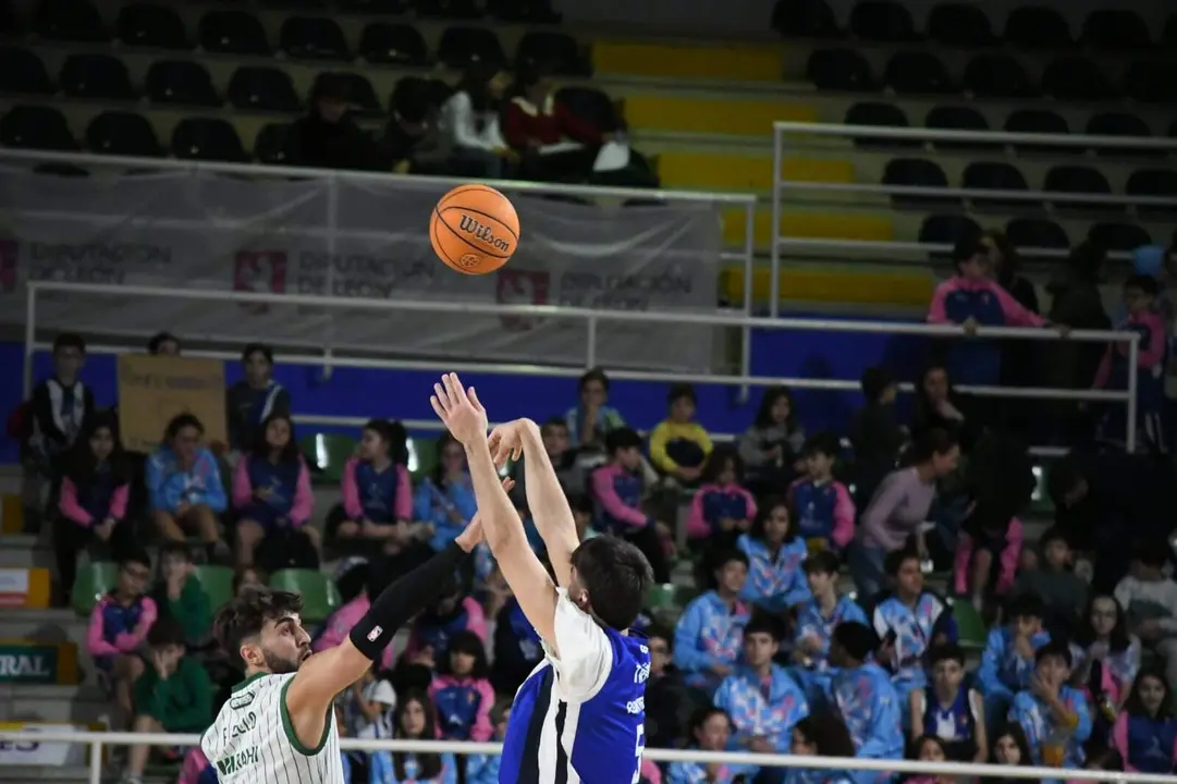 Triple de Pau Trevi&ntilde;o, foto SDP