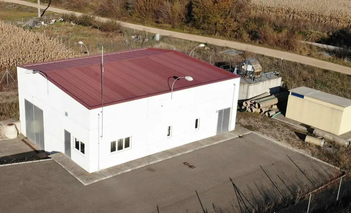 Imagen de una estaci&oacute;n de bombeo.