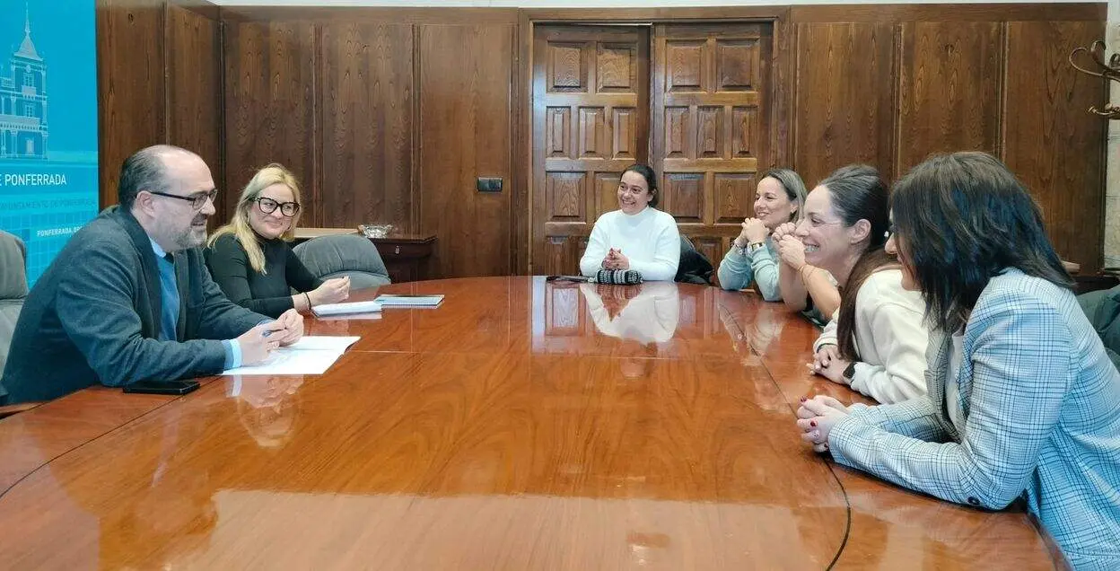 Reuni&oacute;n AMPA La Borreca 1