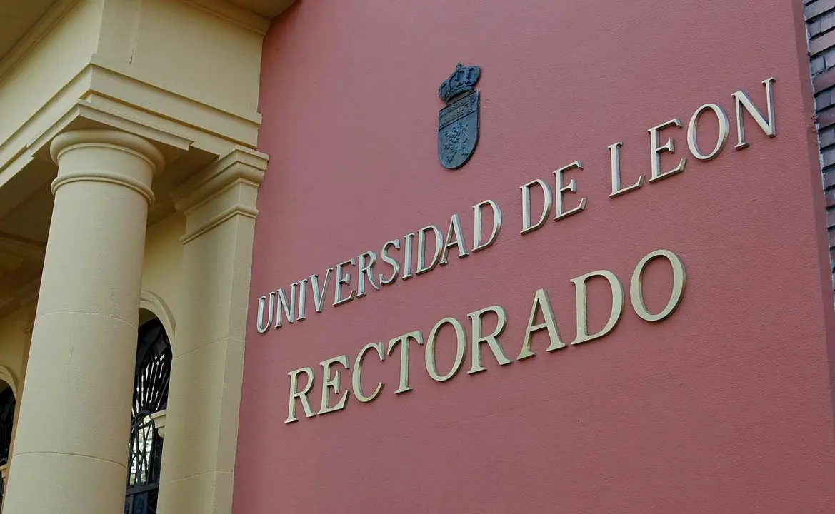 Imagen del rectorado de la Universidad de Le&oacute;n.