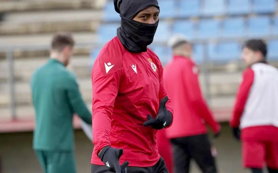 Ribeiro, esta semana, durante una de las sesiones de entrenamiento en el &Aacute;rea Deportiva de Puente Castro. Foto: CyD Leonesa