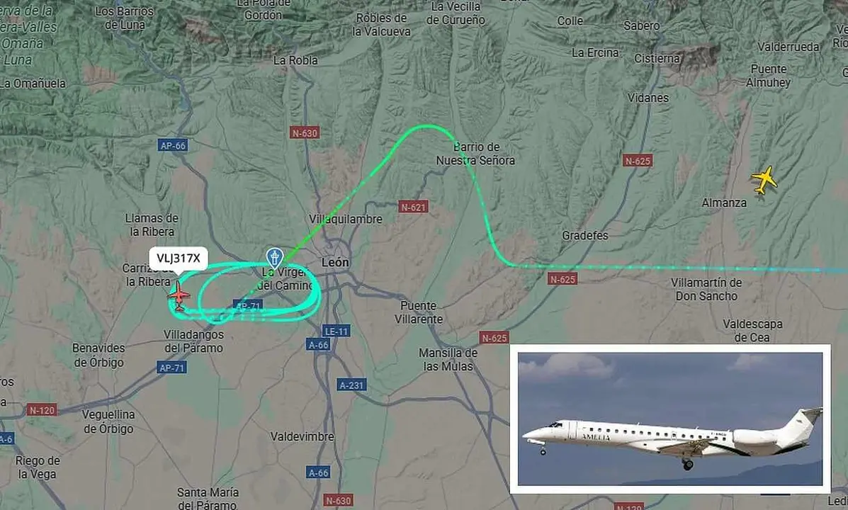 Imagen del Embraer dando vueltas sobre Le&oacute;n y sin poder aterrizar.