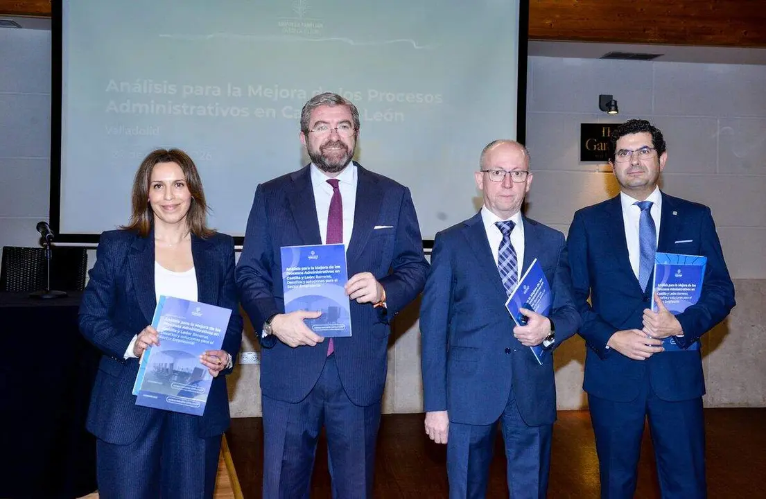 Presentaci&oacute;n de propuestas de simplificaci&oacute;n administrativa por Empresa Familiar. Foto: EFCyL.