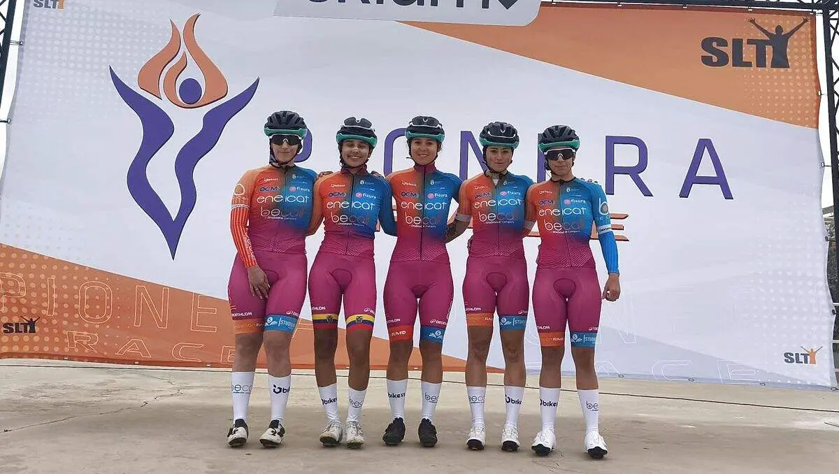 Las ciclistas del Eneicat tras la disputa de la primera prueba del calendario este fin de semana. Foto: Eneicat.