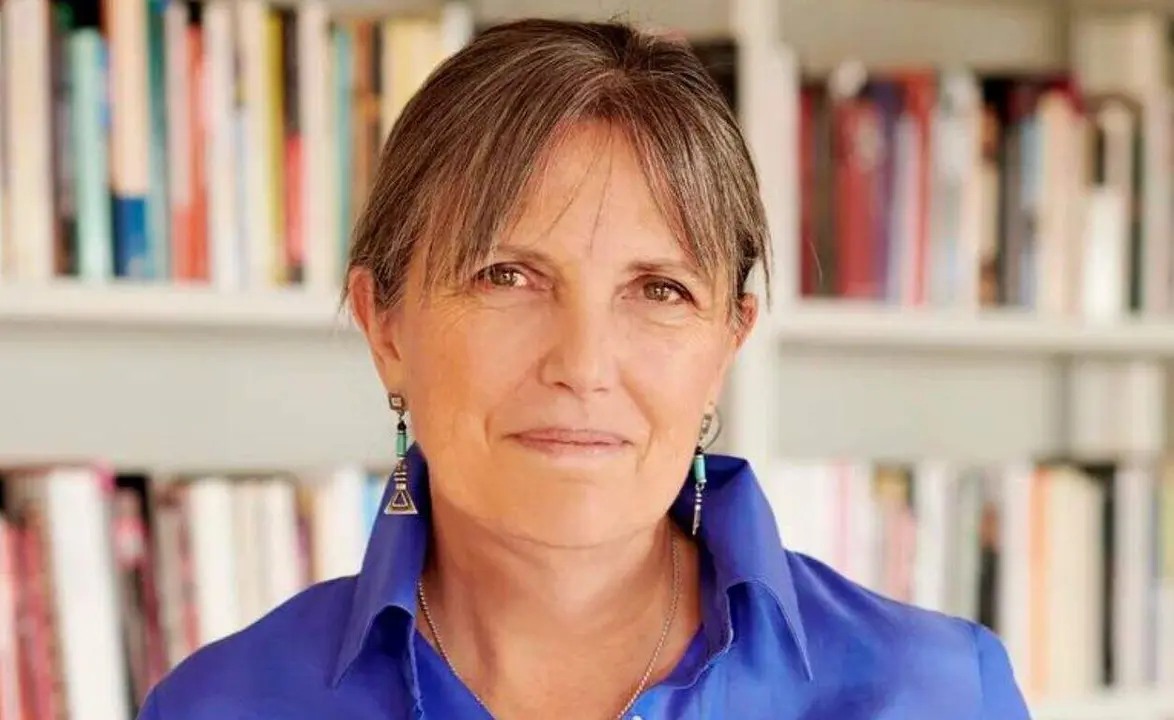 Claudia Pi&ntilde;eiro