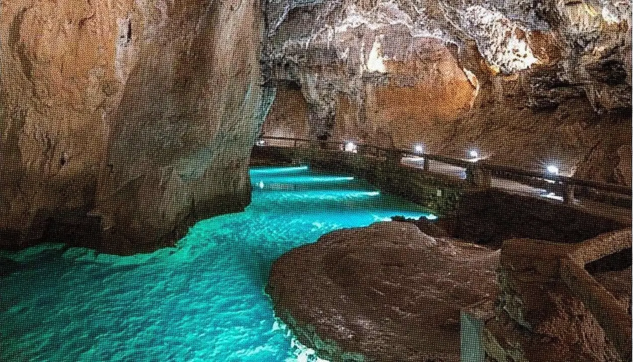 Monta&ntilde;as de Le&oacute;n_AnyMaking