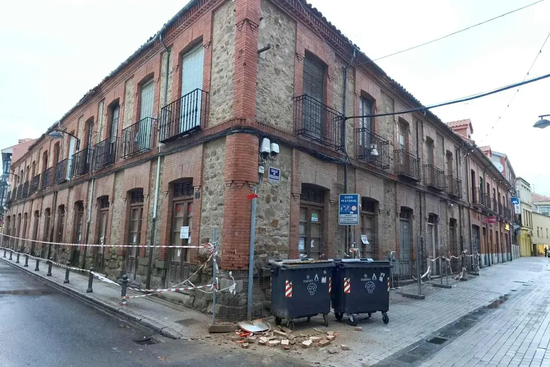 Imagen del inmueble afectado y que presenta un grave estado de deterioro.