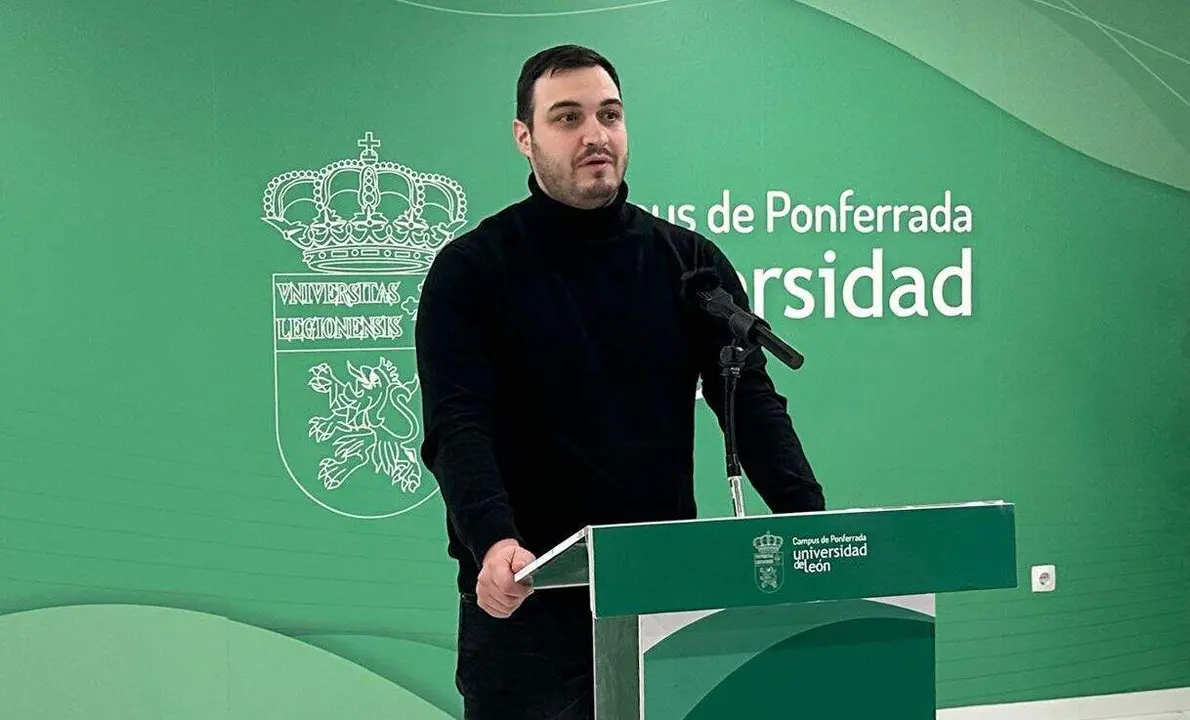 Roi Painceira, director de la Cl&iacute;nica Podol&oacute;gica Universitaria del Campus de Ponferrada