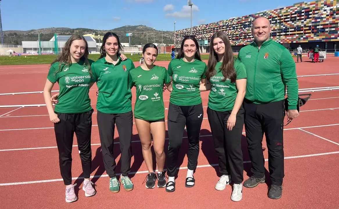 Imagen de la expedici&oacute;n leonesa en el Nacional.