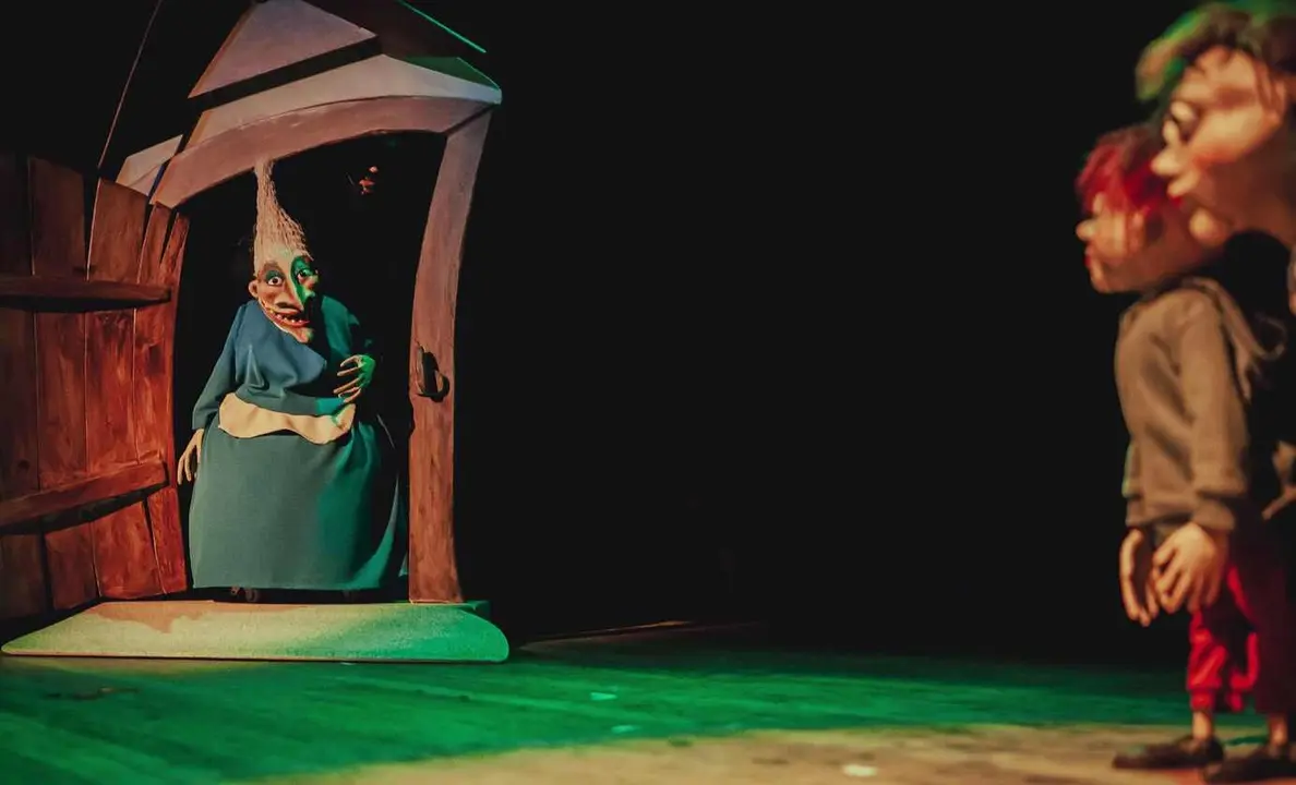 Bruja Rechinadientes. (2)