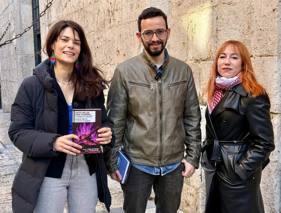 El candidato de Podemos-Alianza Verde a la Presidencia de la Junta asiste a la presentaci&oacute;n del libro &lsquo;Esto no es una guerra. Feminismo insumiso frente al rearme y al genocidio&rsquo;.