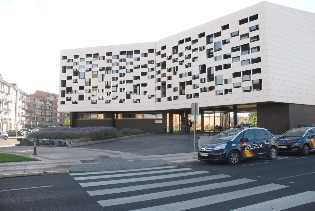 Comisar&iacute;a de la Polic&iacute;a Nacional en San Andr&eacute;s del Rabanedo. Foto: CNP
