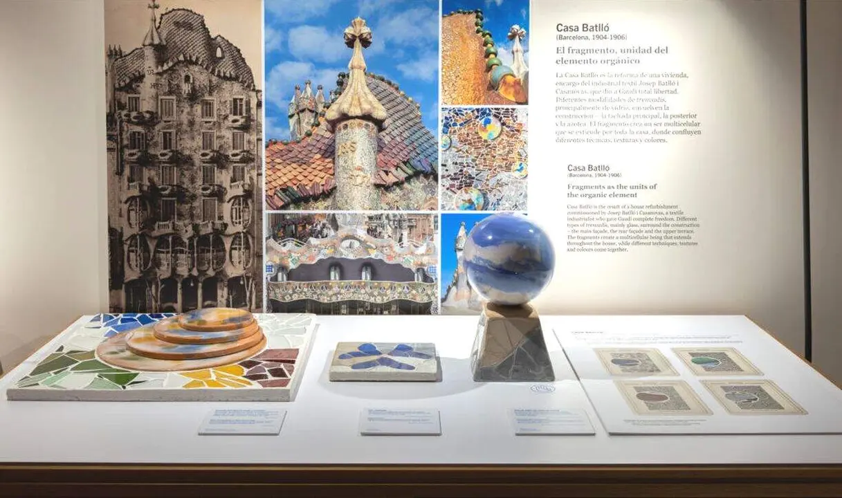 Gaud&iacute; y el trencadis