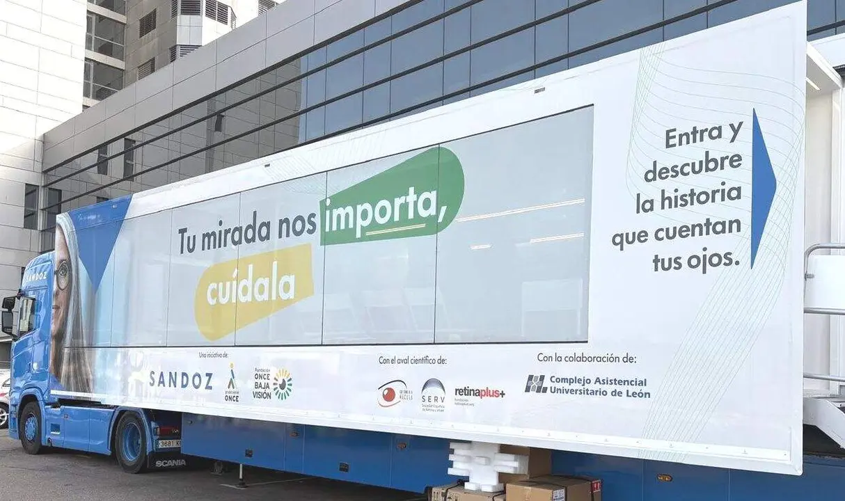 Fundaci&oacute;n ONCE Baja Visi&oacute;n y Sandoz acercan la prevenci&oacute;n ocular al Hospital de Le&oacute;n 1