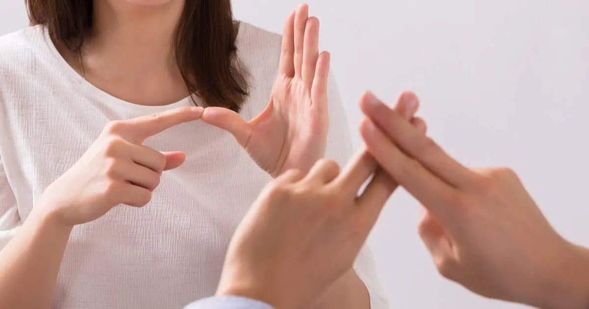 lengua-de-signos-manos