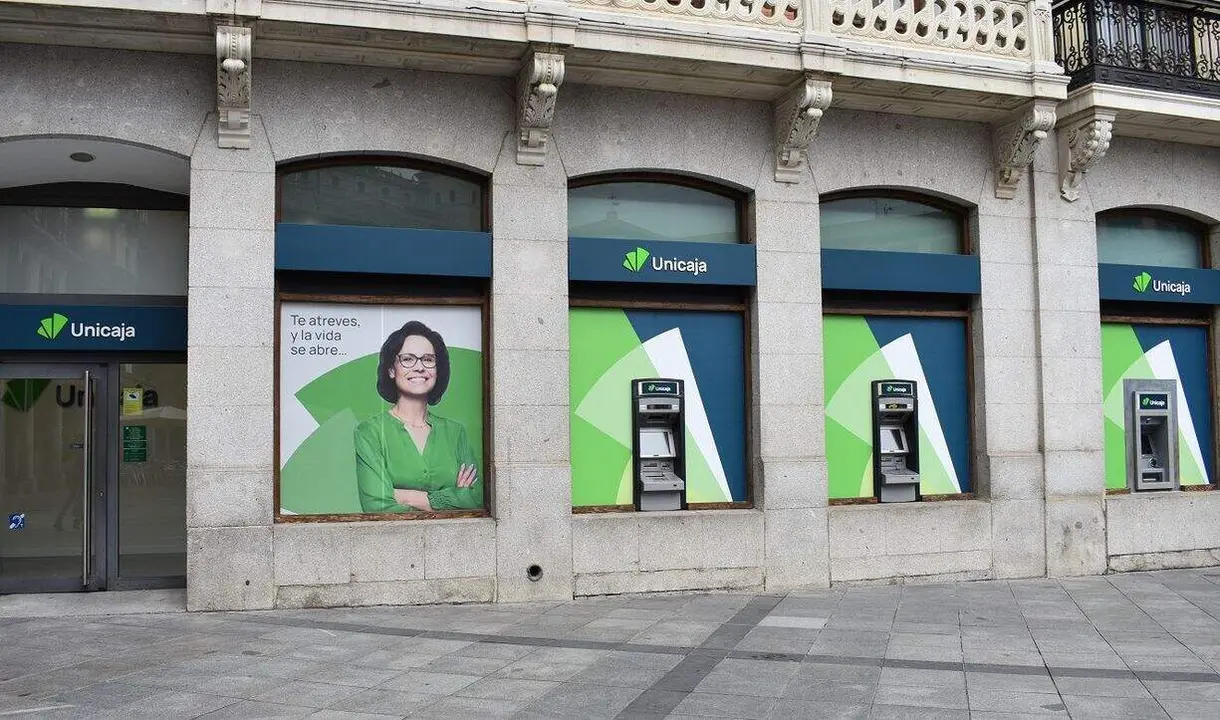 Imagen de una oficina de la entidad financiera Unicaja.