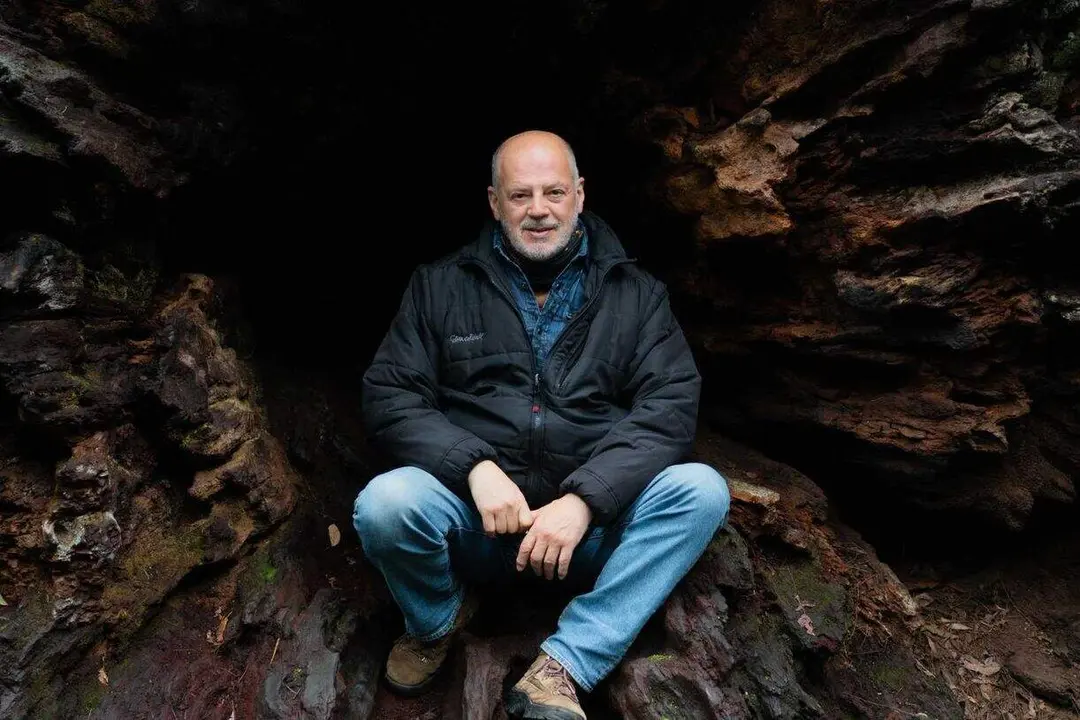 El escritor y periodista berciano Valentin Carrera. Foto: Anxo Cabada.