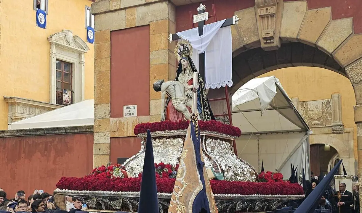 Le&oacute;n se prepara para un intenso S&aacute;bado de Pasi&oacute;n.