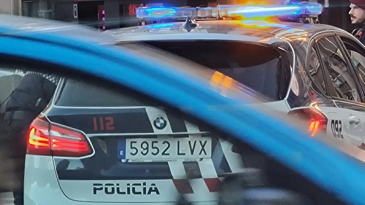 Polic&iacute;a Local (2)