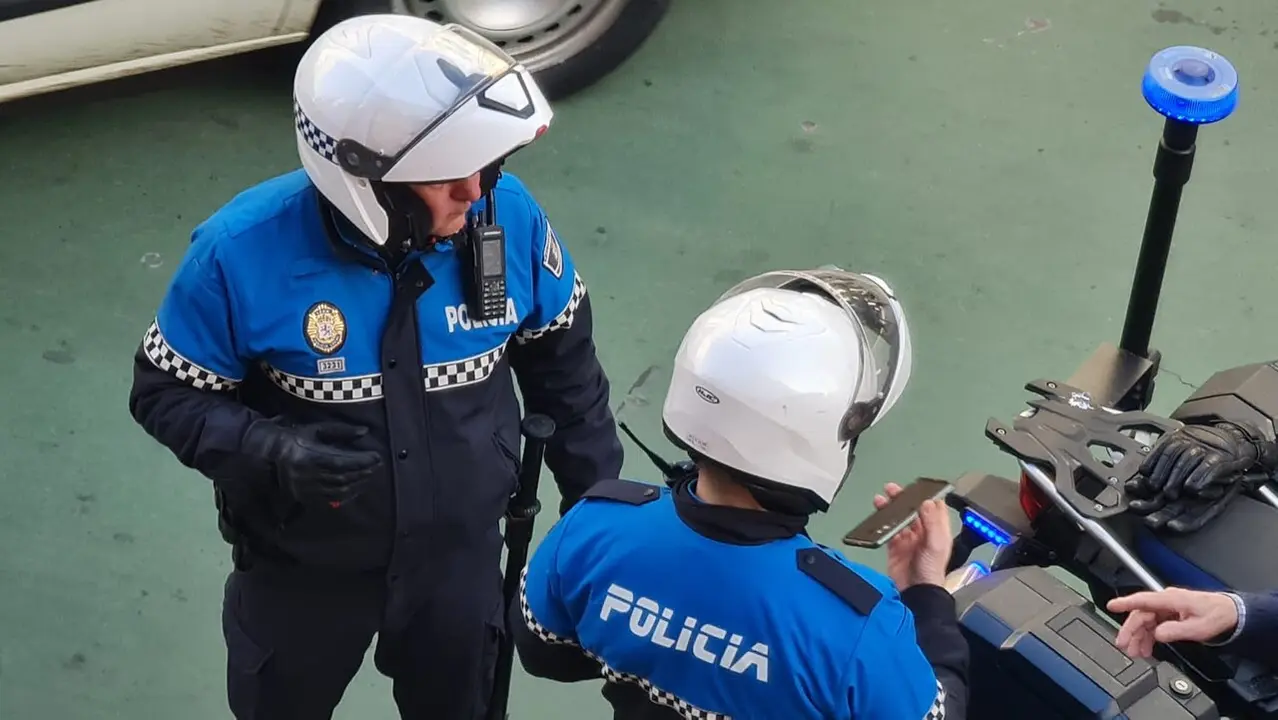 Efectivos de la Polic&iacute;a Local de Le&oacute;n.