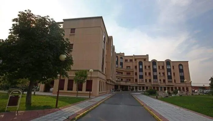 Residencia de mayores de Flores del Sil. Foto: C&eacute;sar S&aacute;nchez.