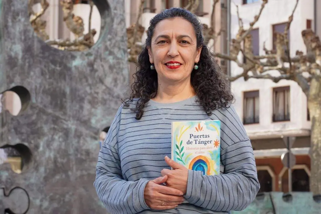 Marif&eacute; de la Torre presenta el libro &lsquo;Puertas de T&aacute;nger. Historias para abrir el alma&rsquo;. Foto: Campillo.