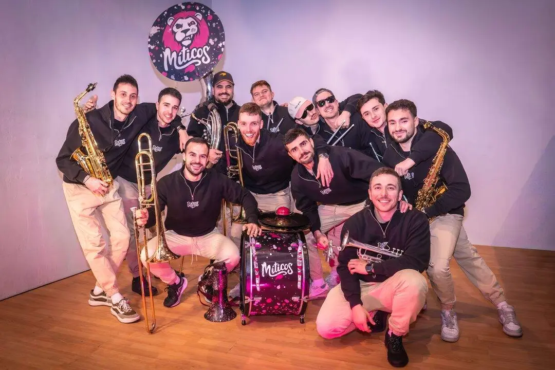 La charanga M&iacute;ticos de Le&oacute;n.
