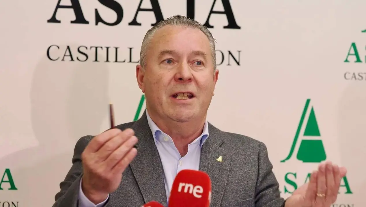 El presidente y el secretario general de Asaja en Castilla y Le&oacute;n, Donaciano Dujo y Jos&eacute; Antonio Turrado, hacen balance de 2024 para la agricultura y la ganader&iacute;a y exponen las principales reivindicaciones del sector para 2025