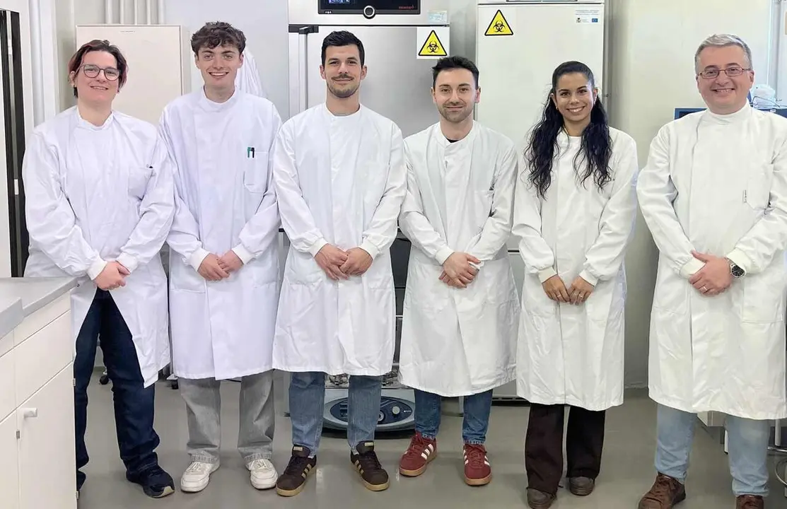 Blanca Lorente Torres, Sergio Fern&aacute;ndez Mart&iacute;nez, Jes&uacute;s Llano Verdeja, Pablo Casta&ntilde;era Estrada, Helena &Aacute;. Ferrero y Michal Letek Polberg.