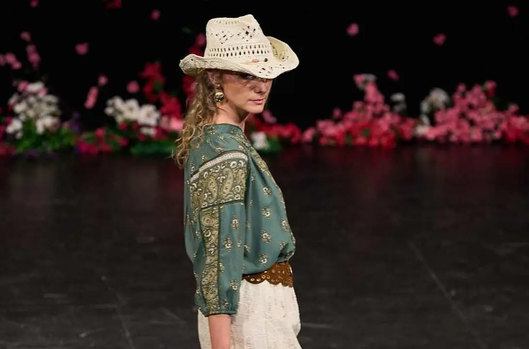 b2a82426-600c-42c2-8245-4f1bb22013c5