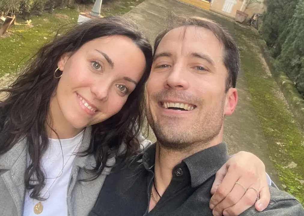 Ana Bel&eacute;n y David, dos de los afortunados, se llevan la cecina para Valencia.