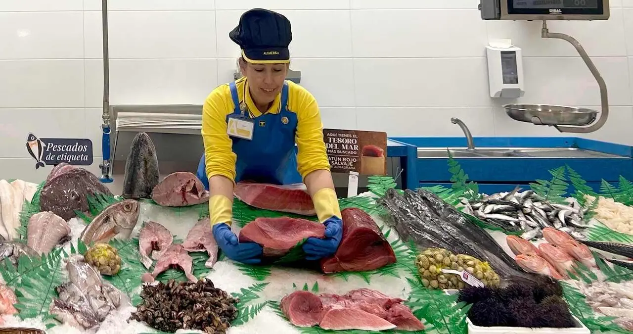At&uacute;n Rojo de Almadraba en las pescader&iacute;as de Alimerka.