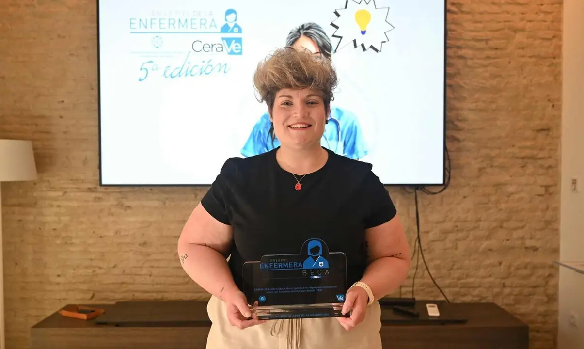 Silvia Dom&iacute;nguez, ganadora de la beca.