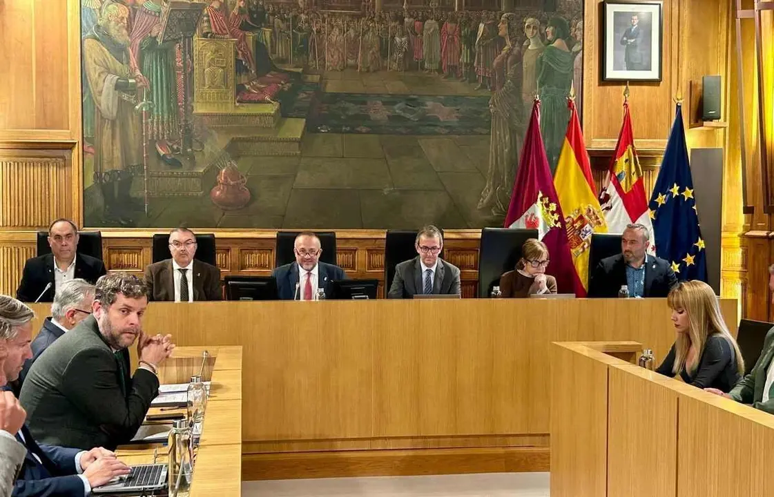 Un instante del pleno de la Diputaci&oacute;n de este mi&eacute;rcoles.