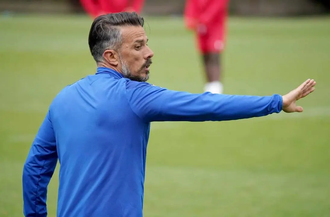 Rub&eacute;n de la Barrera, durante el entrenamiento de este jueves.