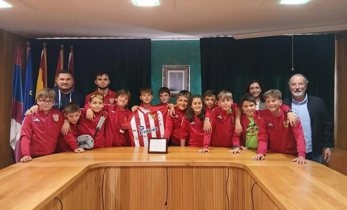 ATL&Eacute;TICO PARAM&Eacute;S ALEV&Iacute;N