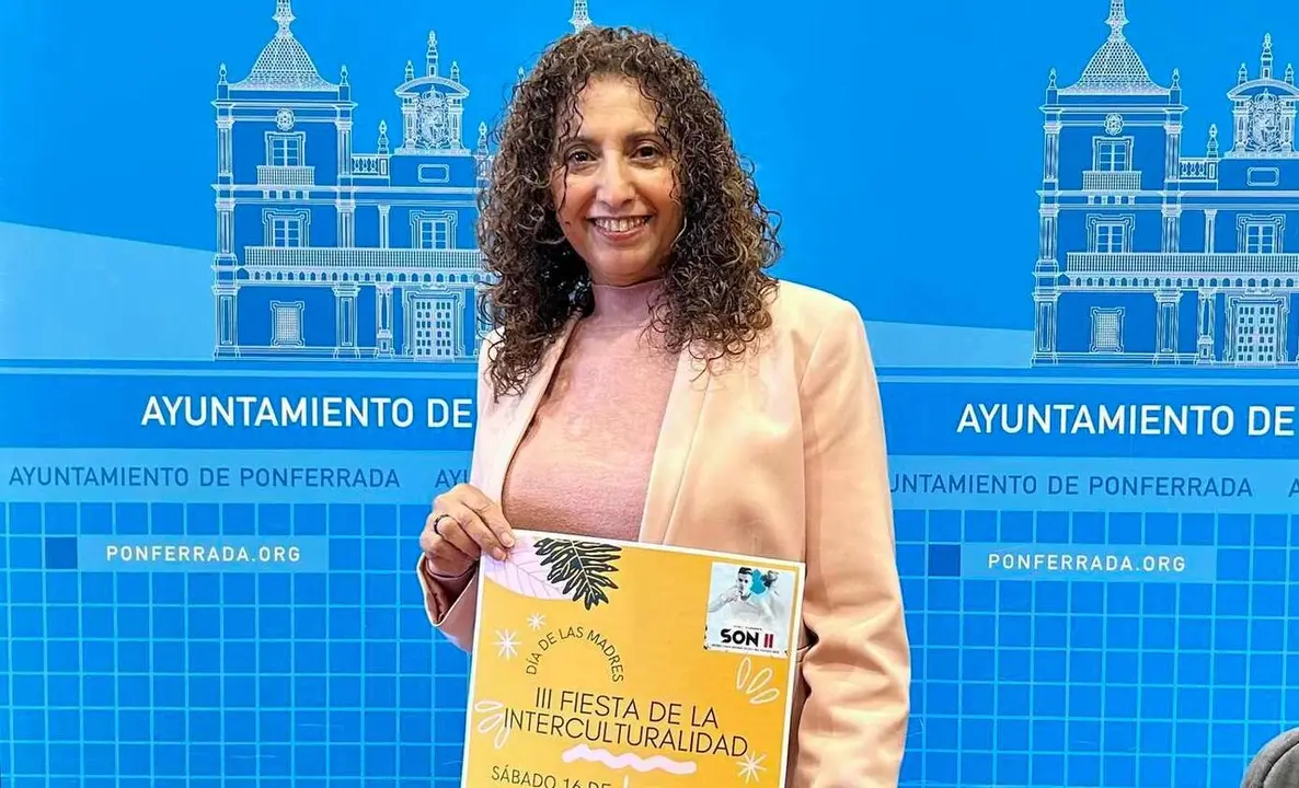 Un instante de la presentaci&oacute;n de la fiesta de la interculturalidad.