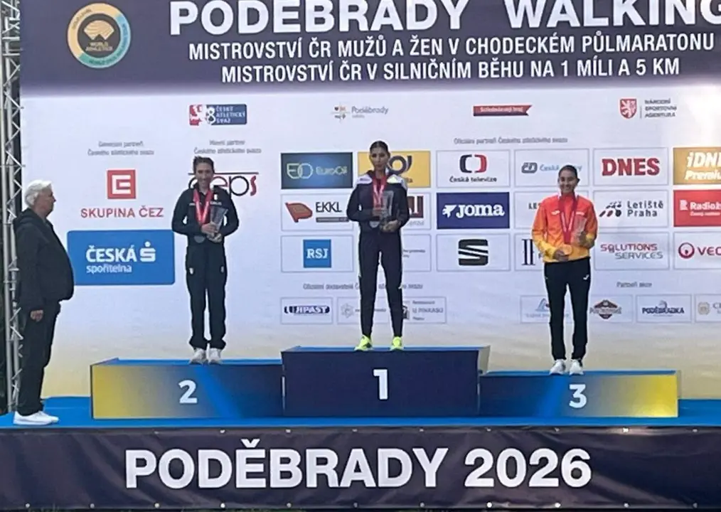 Lucia Redondo podium