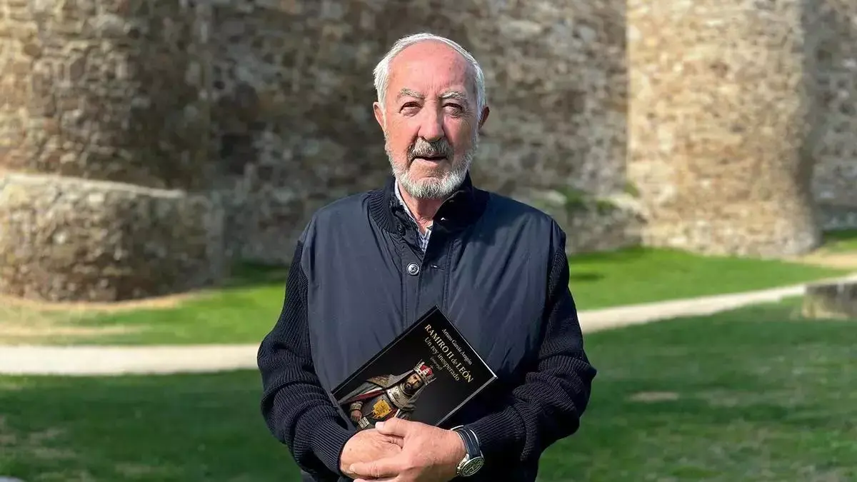 Arturo Garc&iacute;a Arag&oacute;n es escritor.