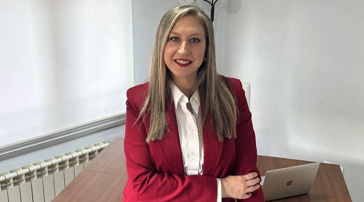 Mar&iacute;a Fuertes