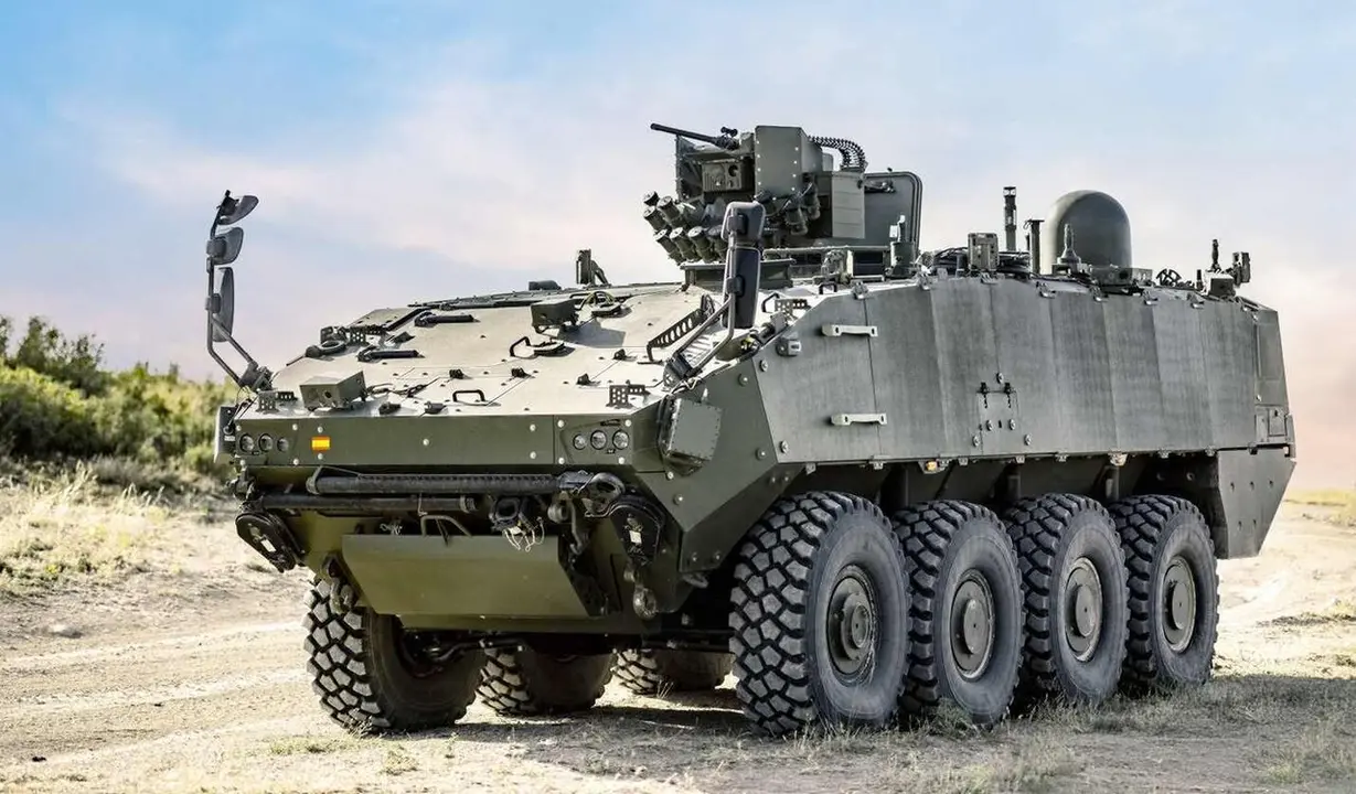 Imagen del VCR 8x8 Dragon, uno de los productos militares que llegan de la mano de Indra.