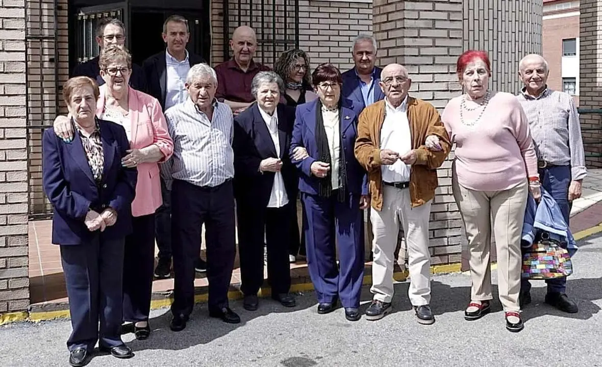 La Robla rinde homenaje a doce socios que cumplen 80 a&ntilde;os en 2026