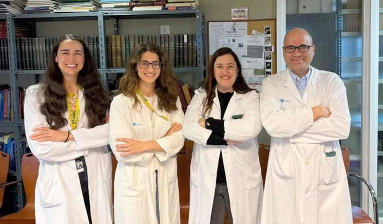 Esparcia Arnedo, Lidia de la Cruz, Paula Casas y Daniel Gonz&aacute;lez Arabio, miembros de la Unidad de Tumores musculoesquel&eacute;ticos del Caule. | SCLECARTO