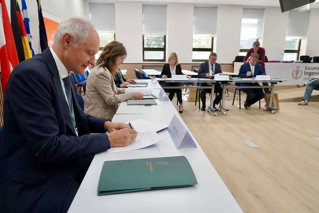La rectora de la Universidad de Le&oacute;n, Nuria Gonz&aacute;lez, preside la inauguraci&oacute;n &lsquo;Review week&rsquo; de la alianza Eureca-Pro, tras la que los nueve rectores de las universidades que la integran firman un acuerdo en materia formativa