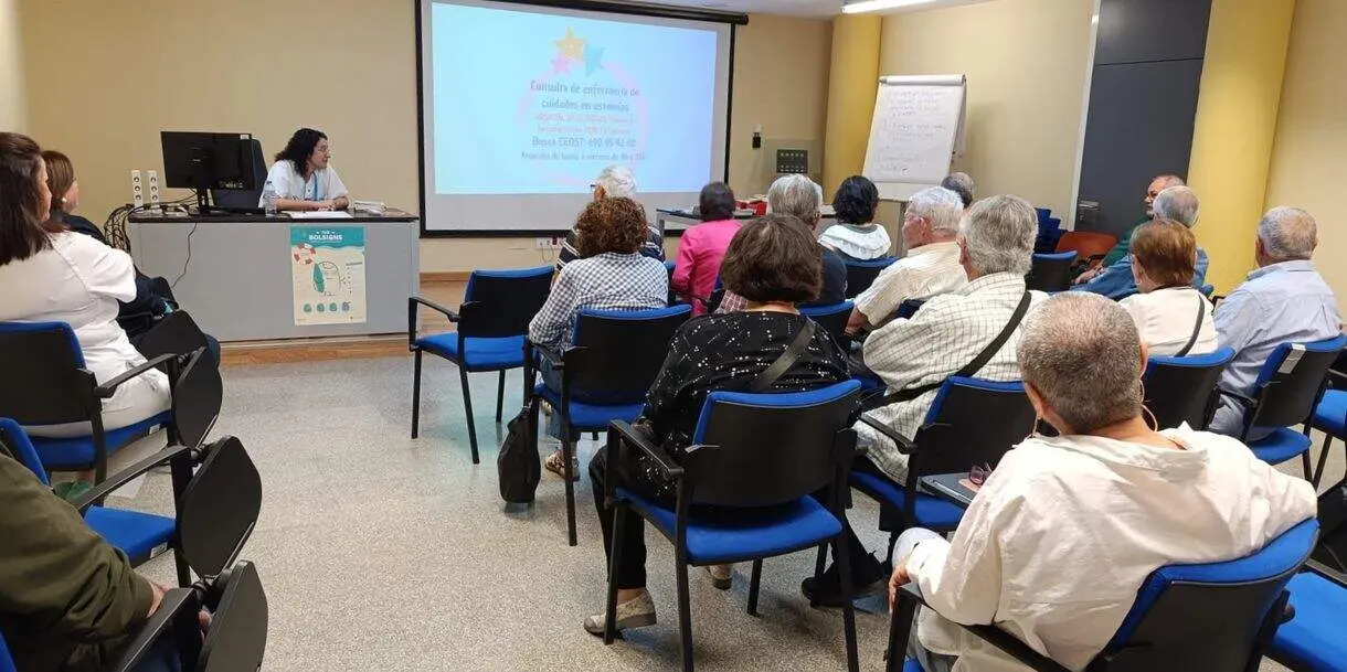 Primer taller Escuela de Pacientes Ostomizados en el Hospital Universitario El Bierzo 1