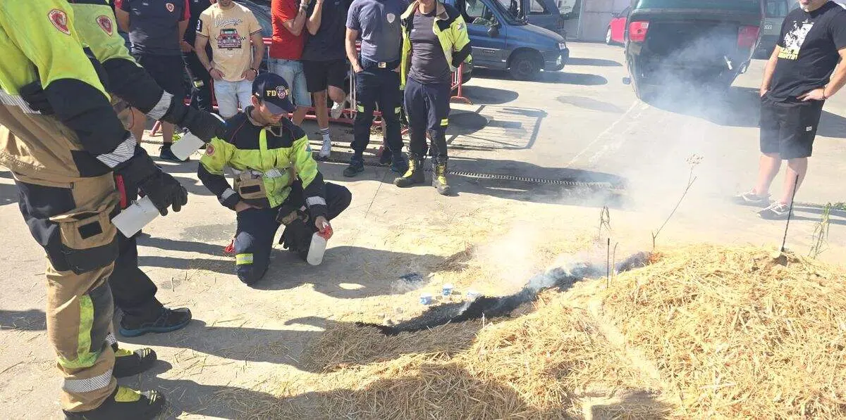 Formaci&oacute;n bomberos Ponferrada