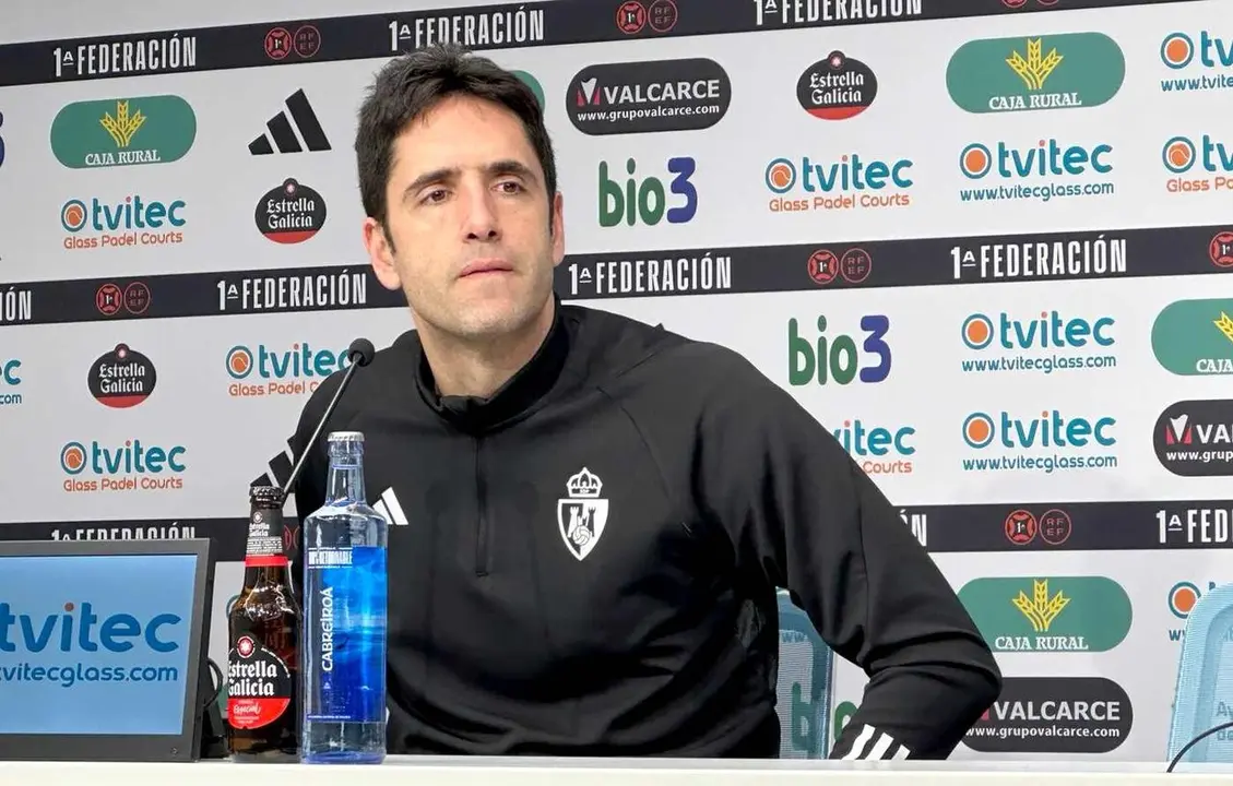 V&eacute;lez, durante su etapa en la SD Ponferradina.